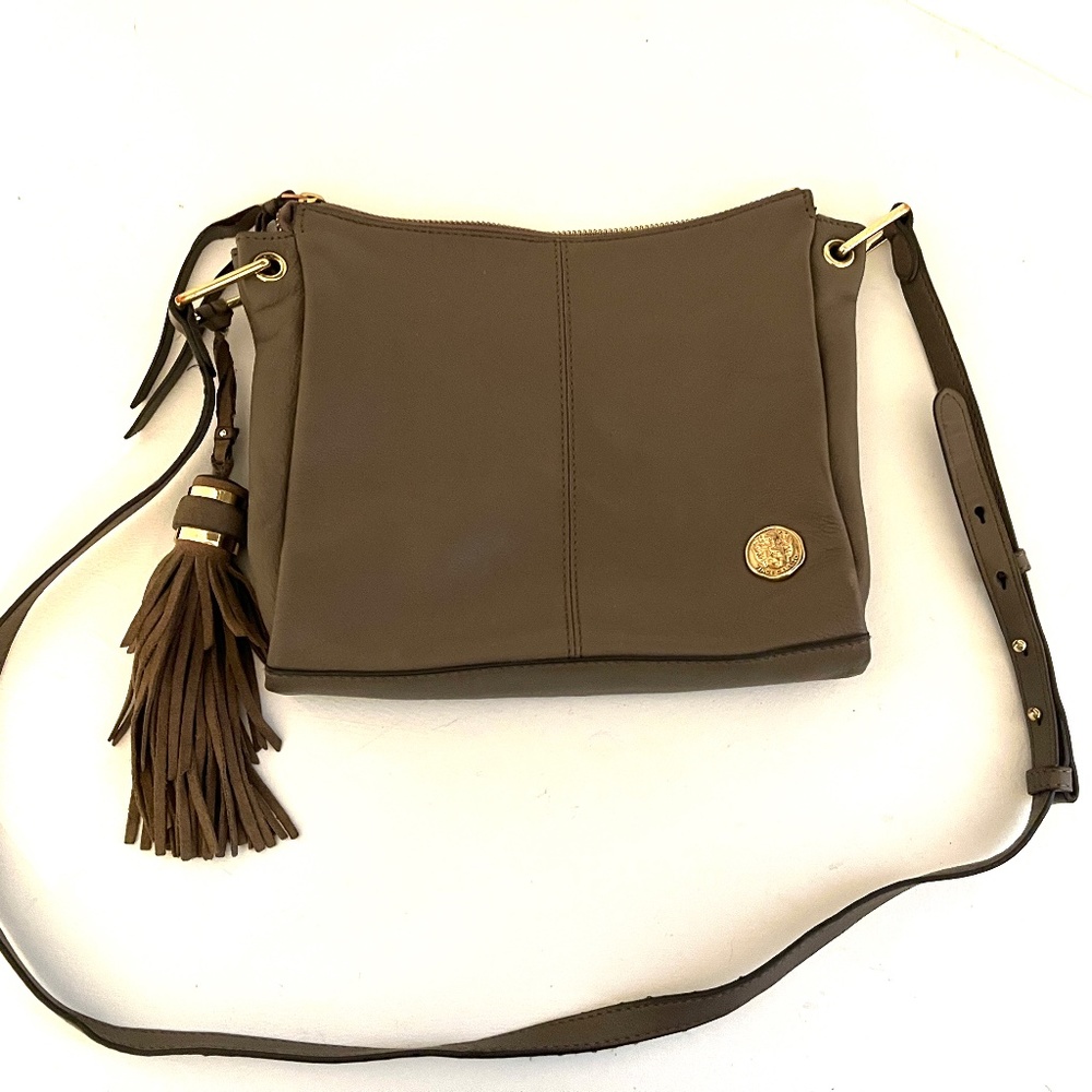 😍🌻 Vince Camuto New York Grey Leather Crossbody Bag